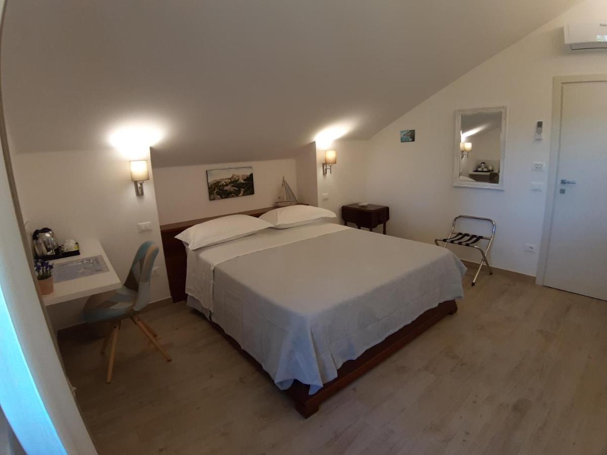 Villa De Ruschi Montacuto Eksteriør billede