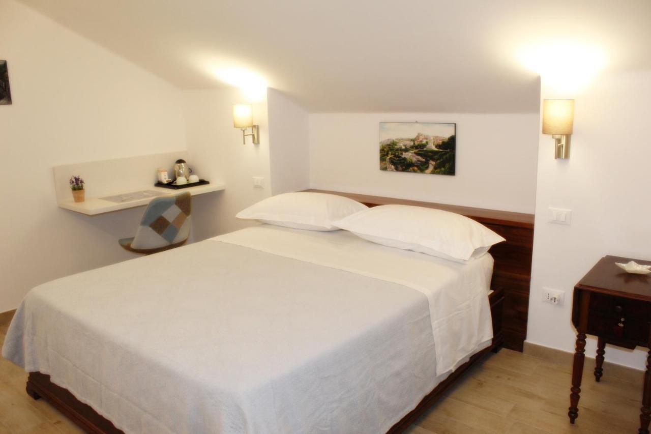 Villa De Ruschi Montacuto Eksteriør billede
