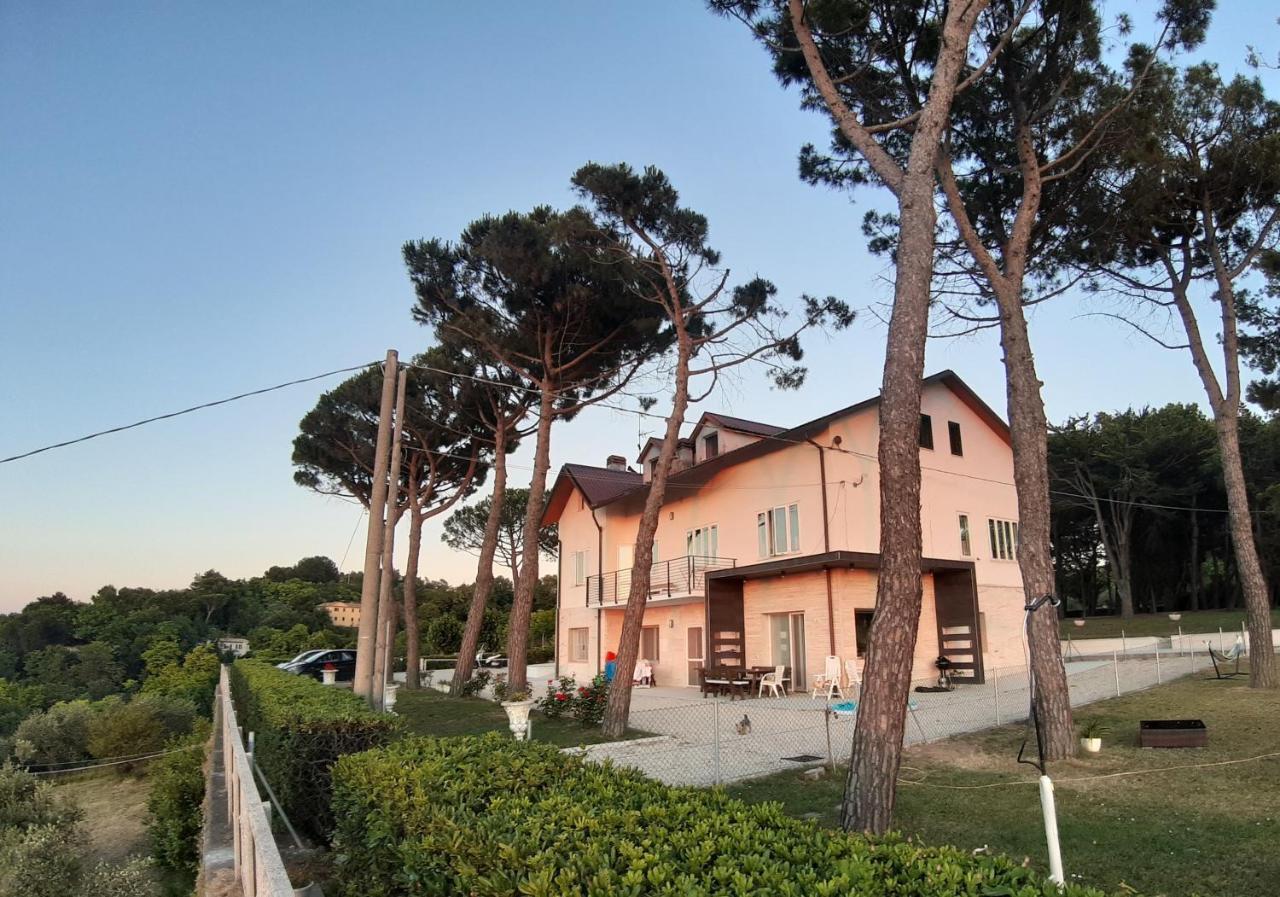 Villa De Ruschi Montacuto Eksteriør billede