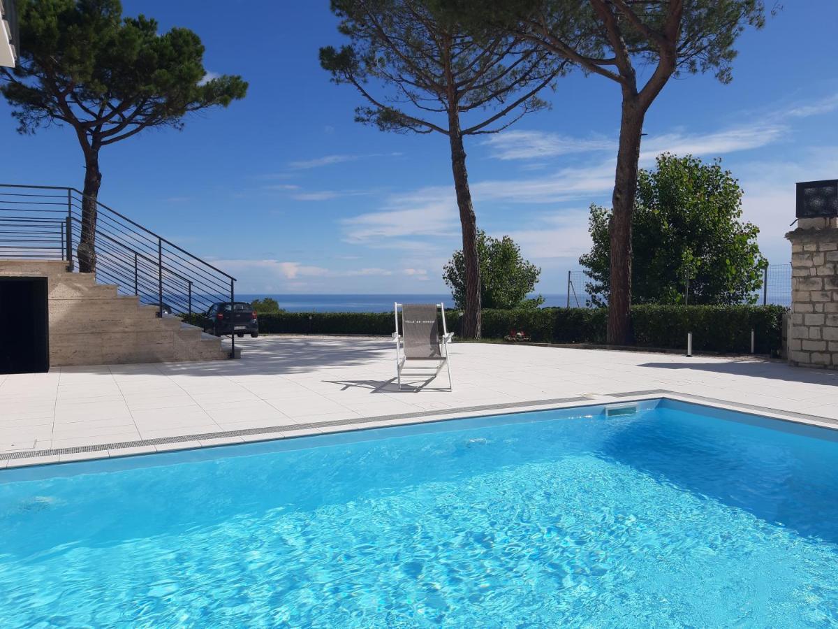 Villa De Ruschi Montacuto Eksteriør billede