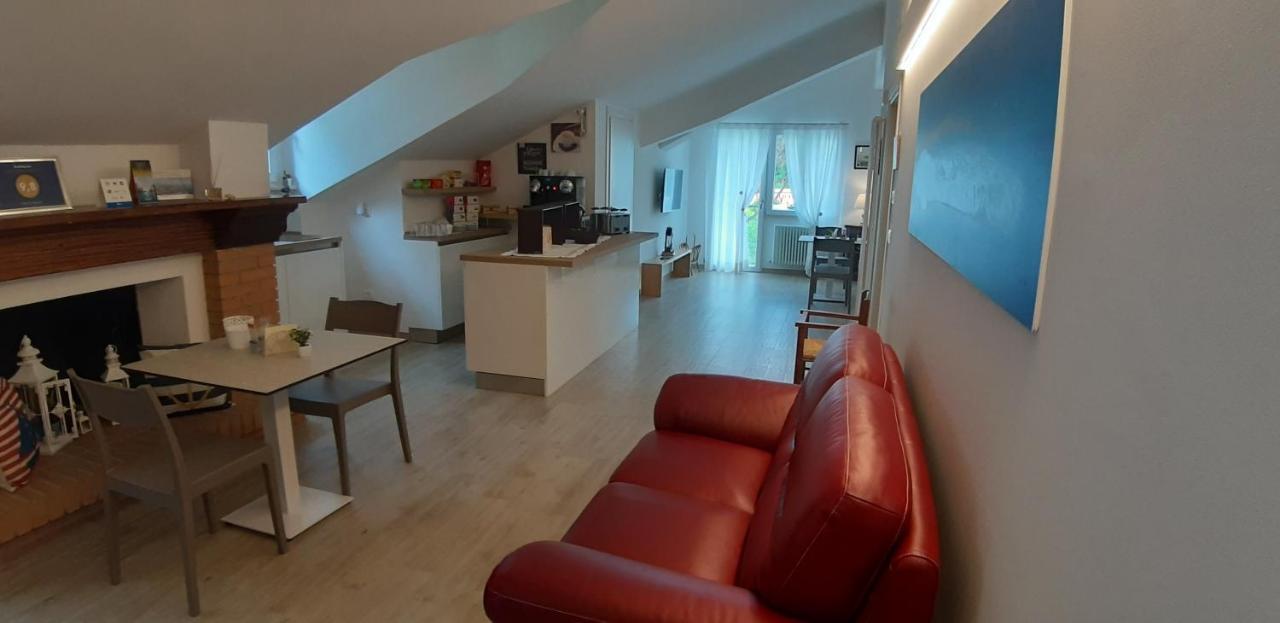 Villa De Ruschi Montacuto Eksteriør billede